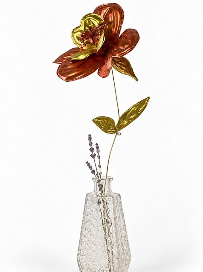 Flor escultórica Siena en metal - Le Voilà. Tienda de decoración en Sevilla